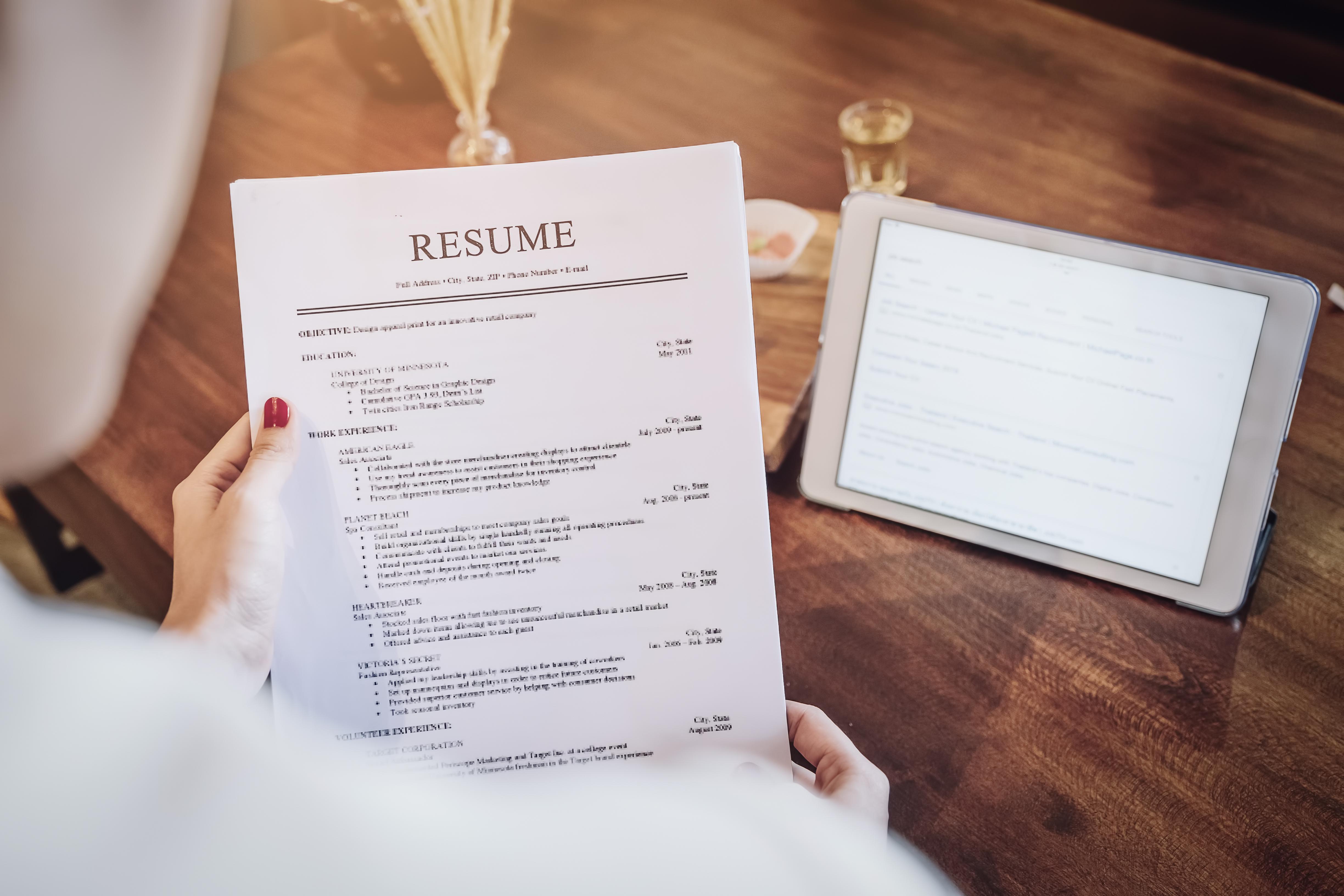 These 10 Hacks Will Make Your ResumeGets job search tips 1022 Look Like A Pro